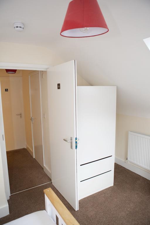 Bristol Serviced Lets - 152/154 Bath Road חדר תמונה